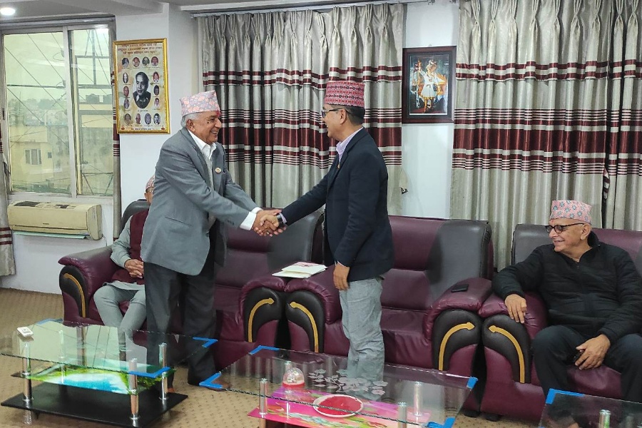 मत माग्न राप्रपा पार्टी कार्यालय पुगे रामचन्द्र पौडेल