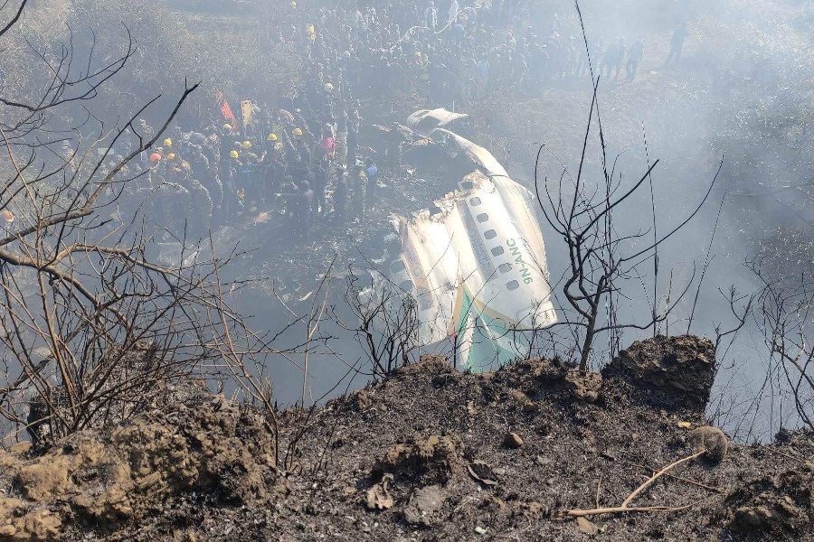 विमान दुर्घटना : शीर्ष नेताहरूद्वारा दुःख व्यक्त