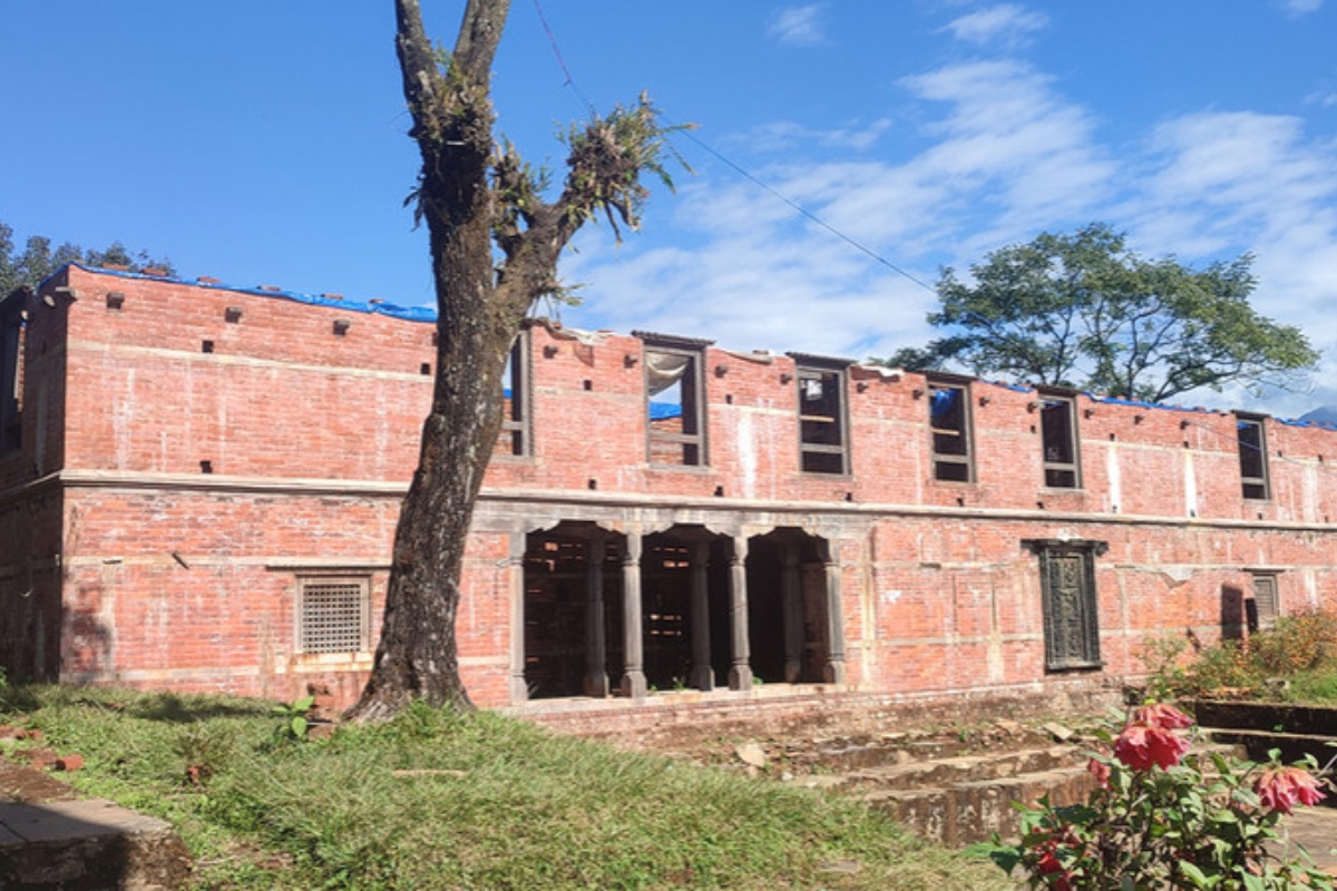 लमजुङ दरबार पुनर्निर्माणमा बजेट अभाव, काम  ठप्प