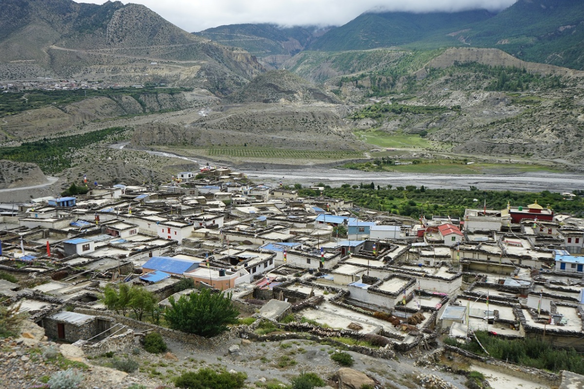 पर्यटकको पर्खाइमा मुस्ताङको स्याङगाउँ