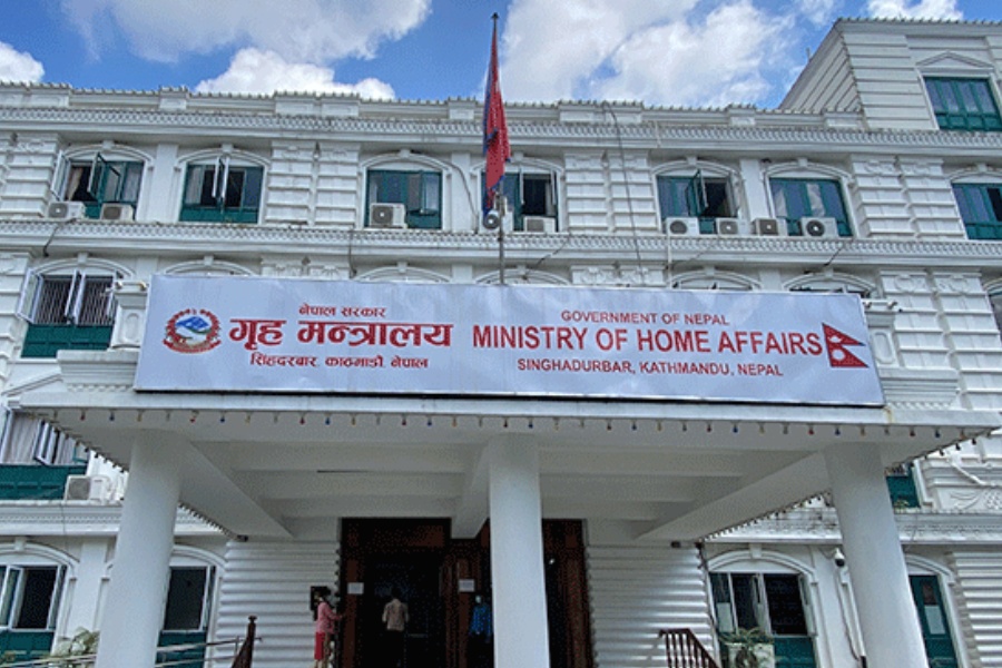 मिटरब्याज पीडितका गुनासा सम्बोधन गर्न प्रशासन कार्यालयमा डेस्क स्थापना