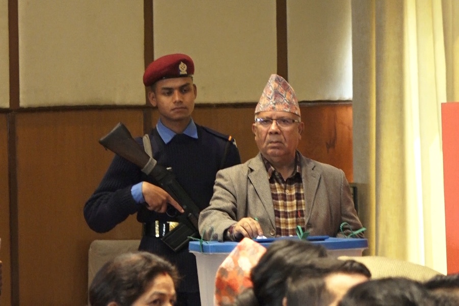 राष्ट्रपति निर्वाचनमा भोट क्रस हुने सम्भावना छैन : माधव नेपाल 