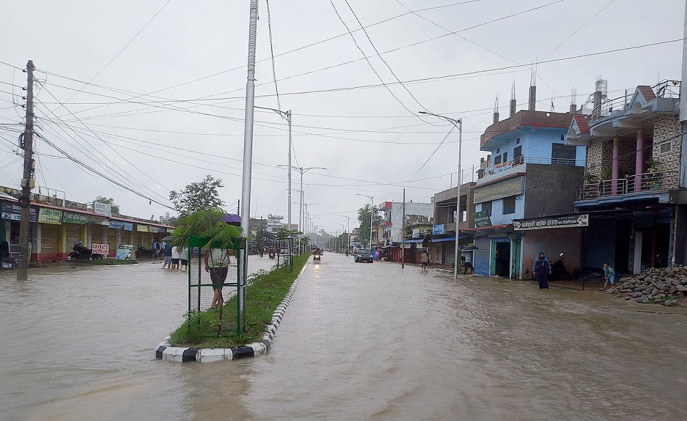निरन्तरको वर्षाले कञ्चनपुरको कृष्णपुरमा एक परिवार विस्थापित