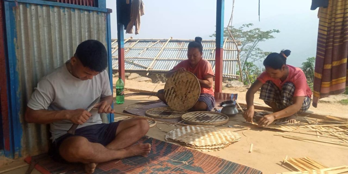 भोजपुरको होम्ताङ गाउँ: जहाँ घर–घरमा नाङ्लो बुनिन्छ 