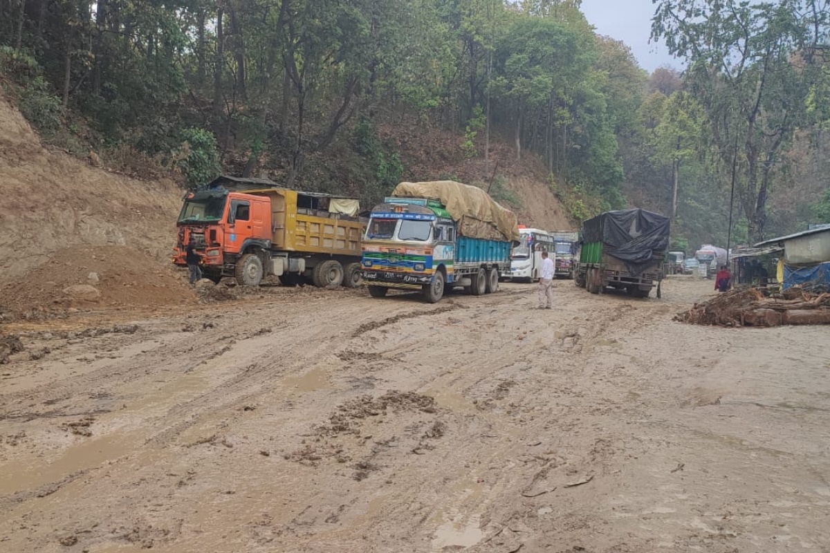 नारायणघाट–बुटवल सडक खण्डमा राति सवारी चलाउन रोक