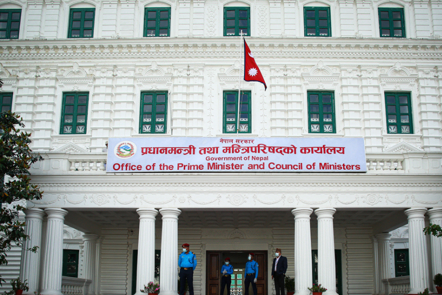 रासायनिक मलमा अनुदान कटौती गर्ने निर्णयबाट सरकार पछि हट्यो