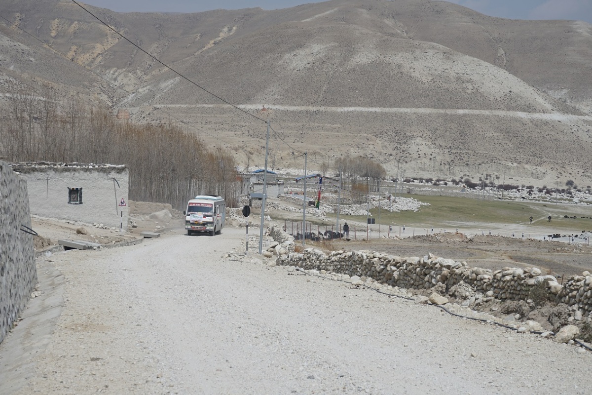 मुस्ताङमा बेनी–जोमसोम–कोरला खण्डको वैकल्पिक सडक निर्माण