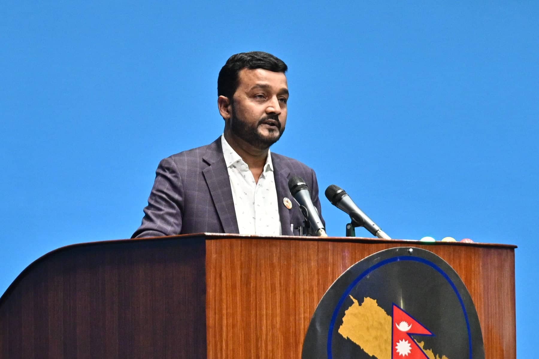 बजेटमाथि उठेका प्रश्नको अर्थमन्त्रीले जवाफ दिनुपर्छ : प्रदीप यादव