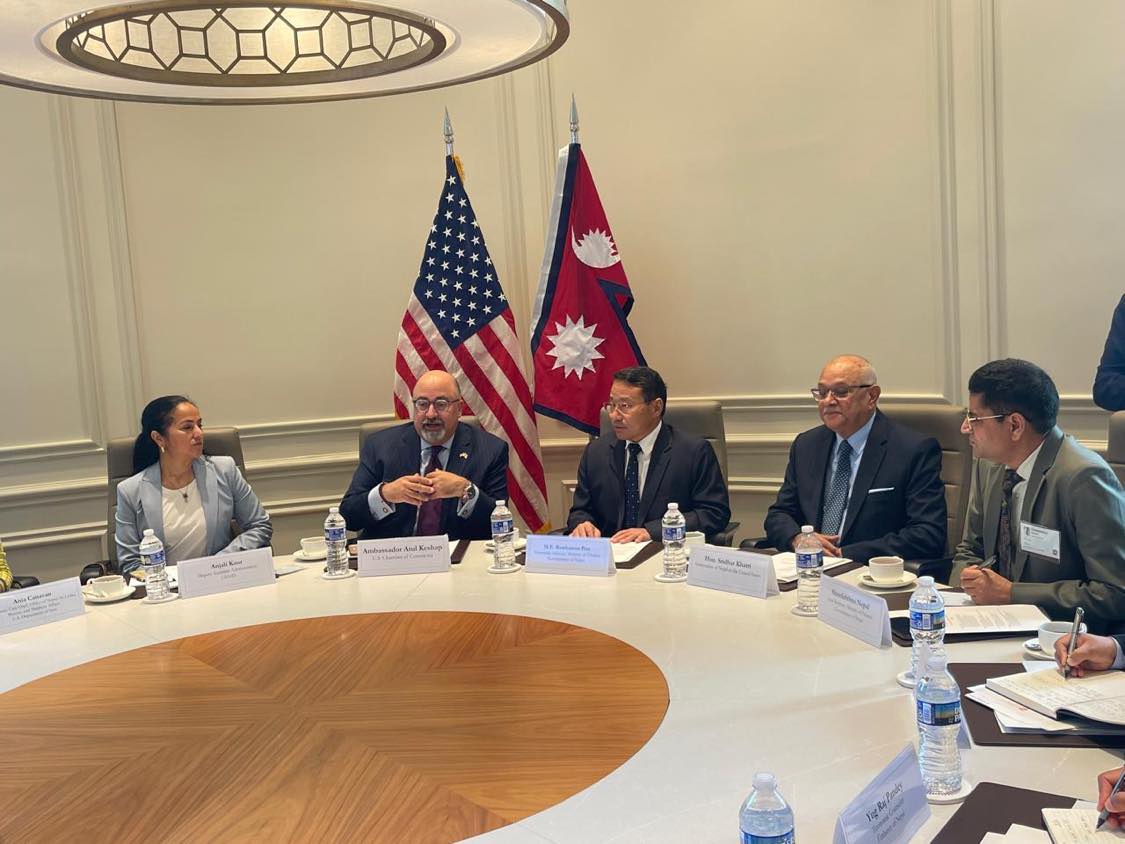 लगानीका लागि नेपाल आउन अमेरिकी व्यवसायीलाई अर्थमन्त्रीको आग्रह