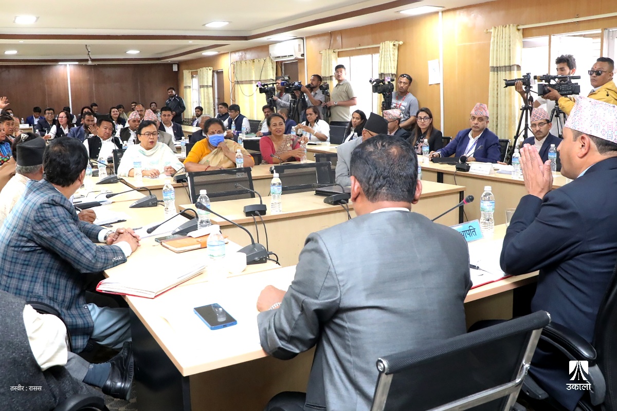 ५ वर्ष सेवा गरेकालाई १ तह, १० वर्षमाथि गरेकालाई १ श्रेणी वृद्धि गर्न ट्रेड युनियनको सुझाव