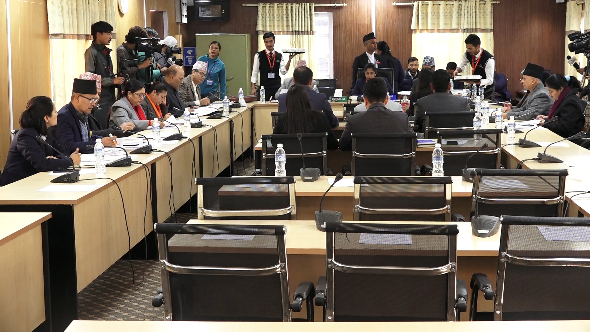 केही नेपाल ऐनलाई संशोधन गर्न बनेको विधेयकमाथि संशोधन हाल्ने सांसदसँग एकैपटक छलफल गरिने