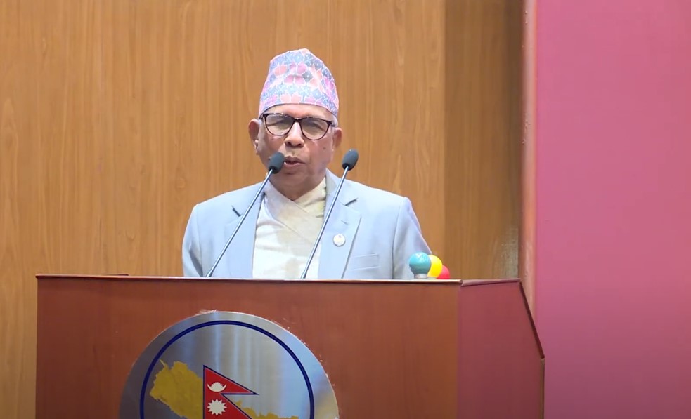 मलको व्यवस्था मिलाउने काम सरकारको हातमा नरहेको कृषिमन्त्रीको स्पष्टोक्ति