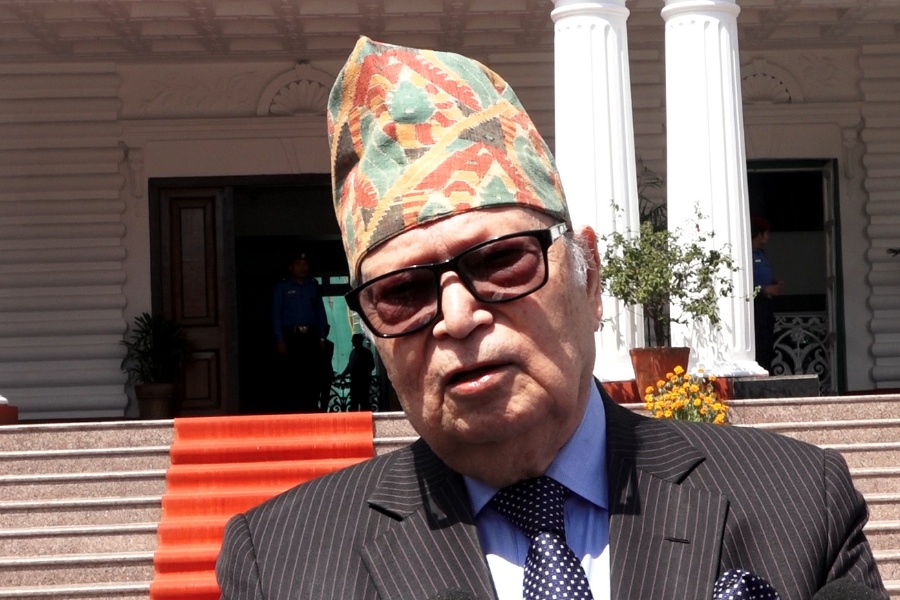 दुवै छिमेकी देशले नेपालसँग विश्वास गुमाउँदै गएका छन् : परराष्ट्रविद् पाण्डे