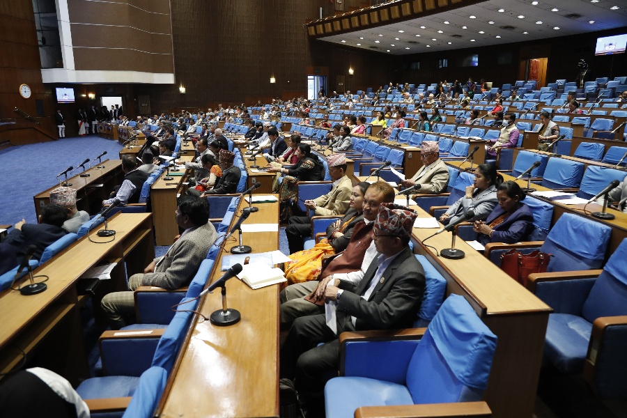 प्रधानमन्त्रीको सचिवालय विघटन गर्न सांसदको माग