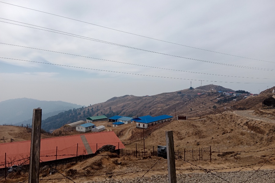 बन्द भए उत्तरी इलामका विद्यालय, बालबालिका पढाउन भारत जान्छन् अभिभावक