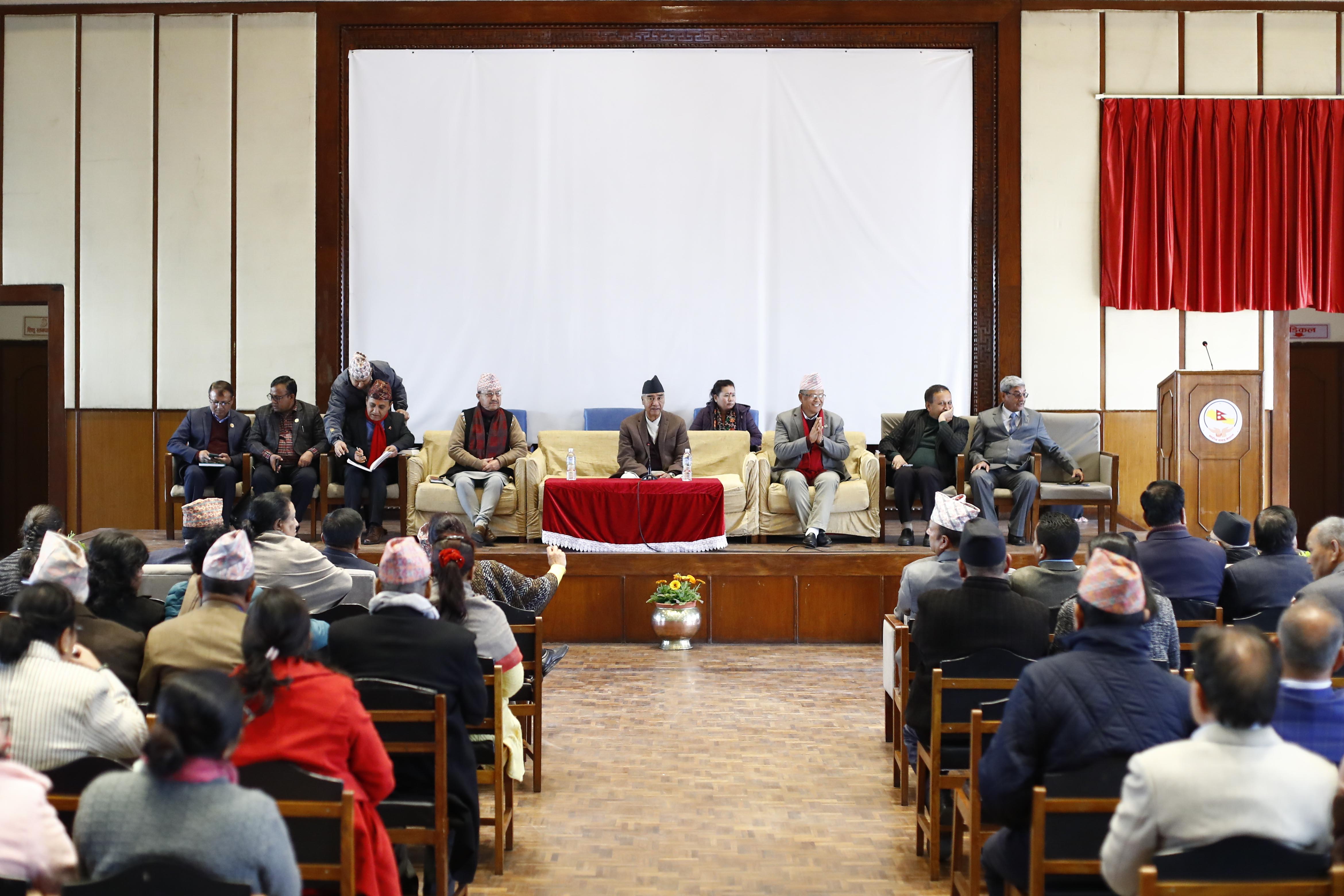 संसद् अधिवेशनभर काठमाडौँ नछोड्न सांसदलाई कांग्रेसको निर्देशन