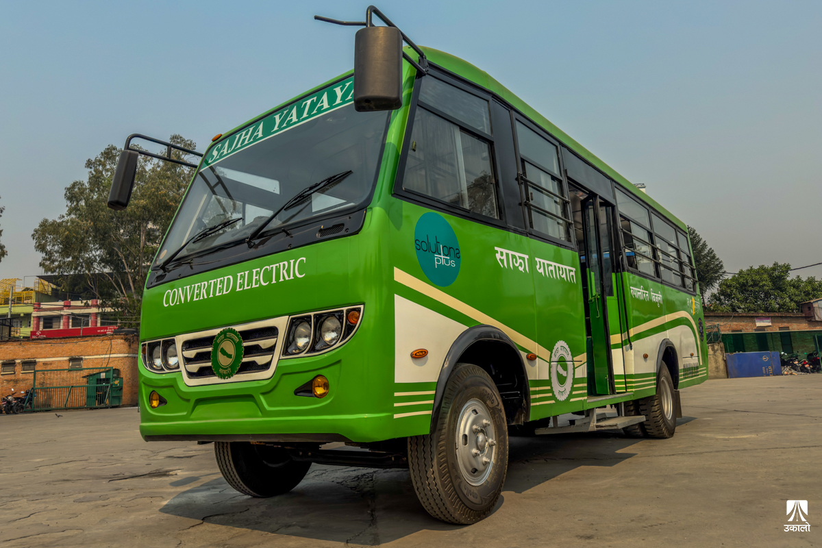 डिजेल बस बन्यो विद्युतीय, चलाउनका लागि छैन कार्यविधि (भिडियो कथा)