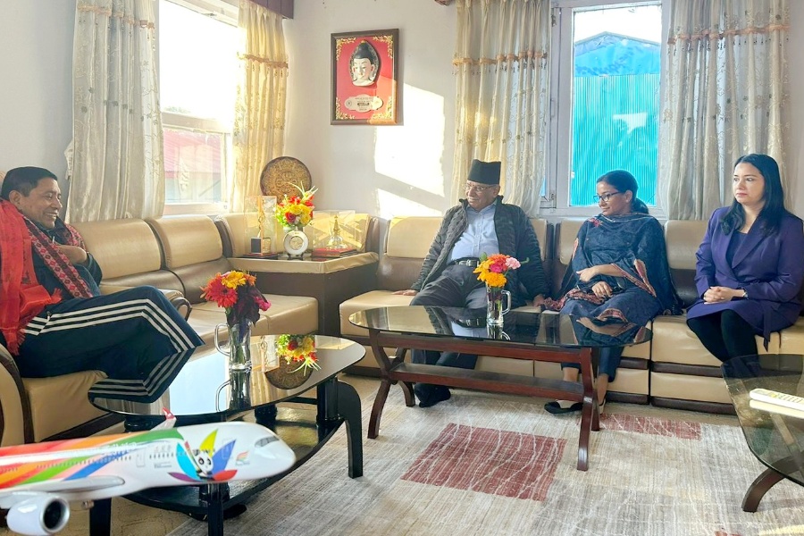 प्रधानमन्त्री दाहालद्वारा उपप्रधानमन्त्री श्रेष्ठको स्वास्थ्यवस्थाबारे जानकारी