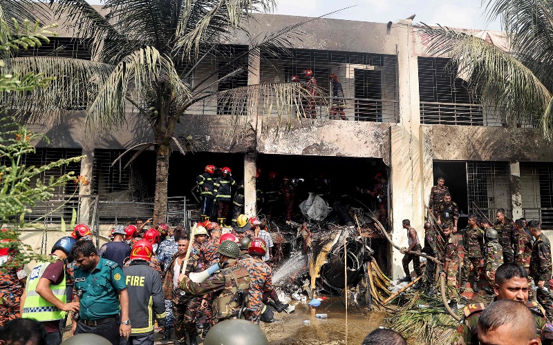 ढाका विमान दुर्घटना: २५ बालबालिकासहित २७ जनाको मृत्यु