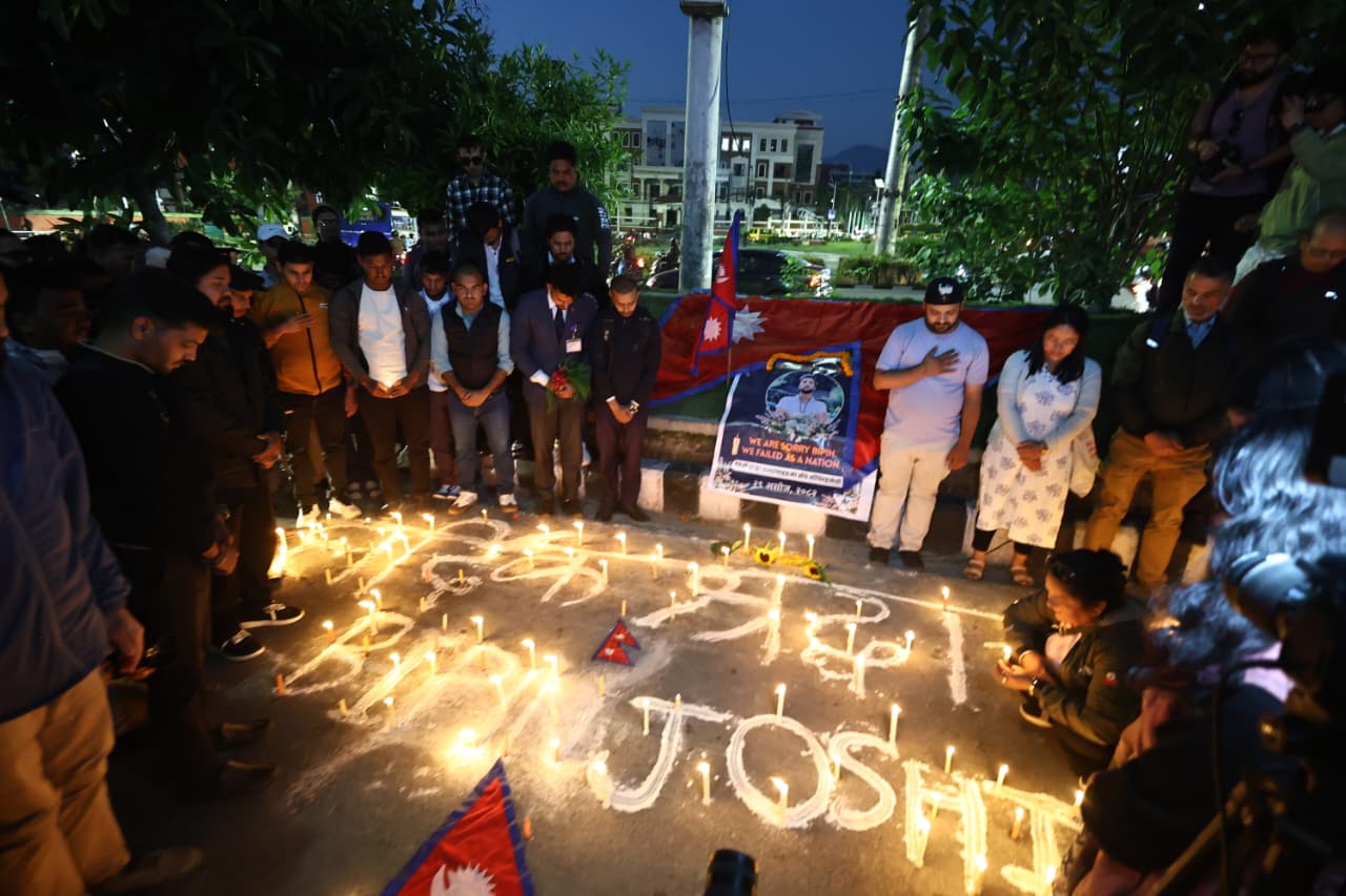 विपिन जोशीको सम्झनामा माइतीघरमा दीप प्रज्वलन (तस्वीरहरू)