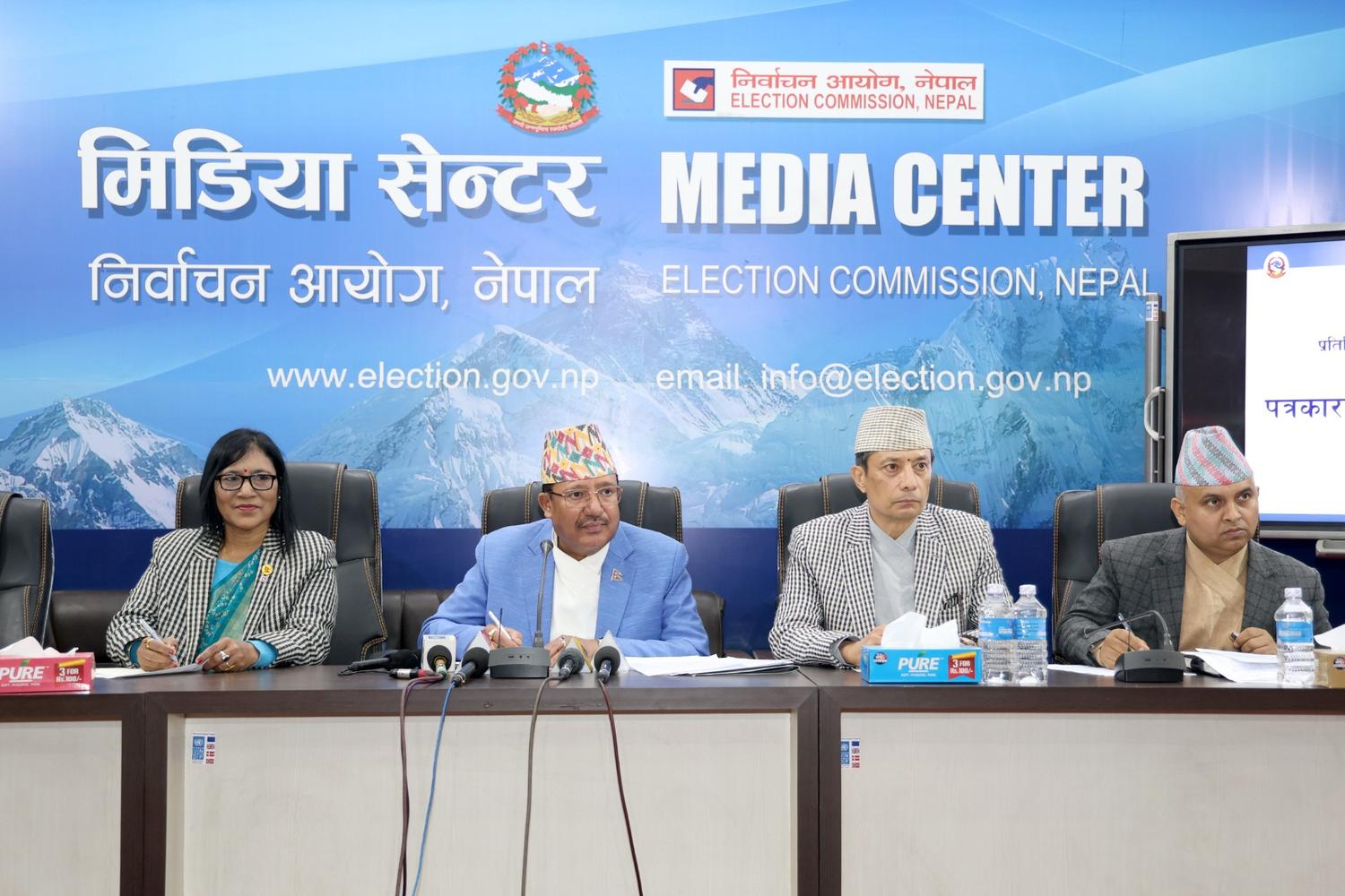 प्रतिनिधिसभा निर्वाचनको लागि साँझ ६ बजेसम्म २ हजार ९२५ जनाको उम्मेदवारी दर्ता