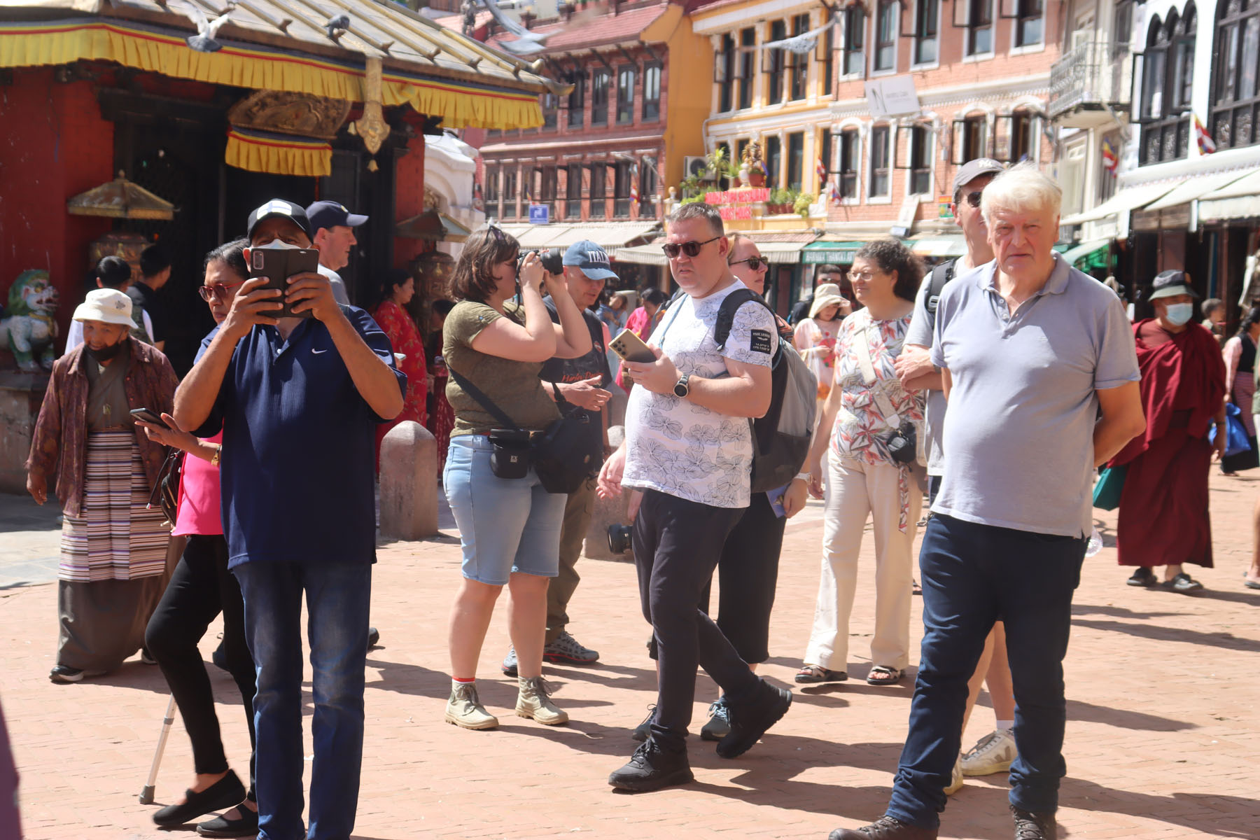 सिजनमै खुम्चियो पर्यटक आगमन