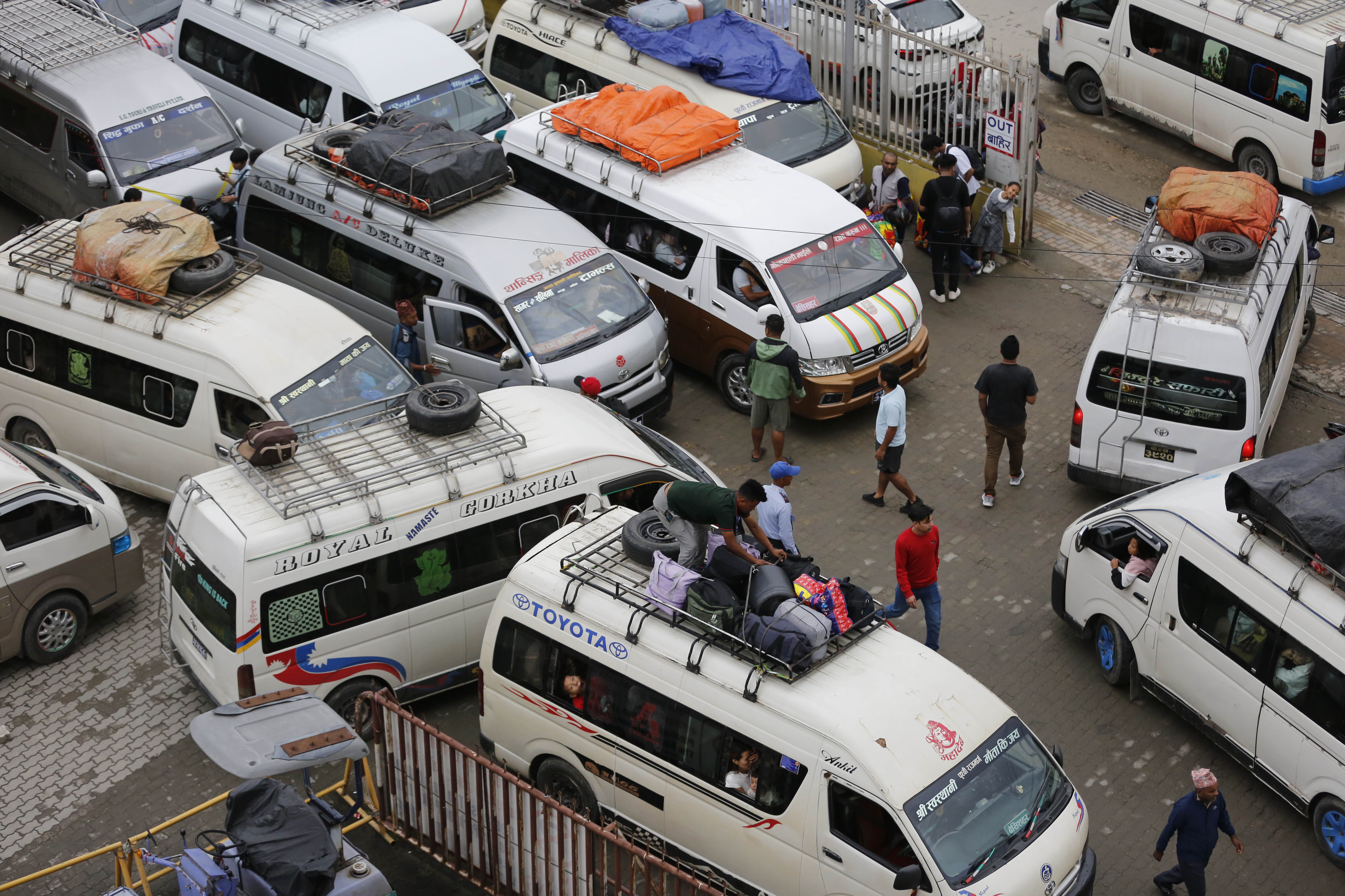 दशैँ शुरू भएयता साढे पाँच लाखले छाडे काठमाडौँ