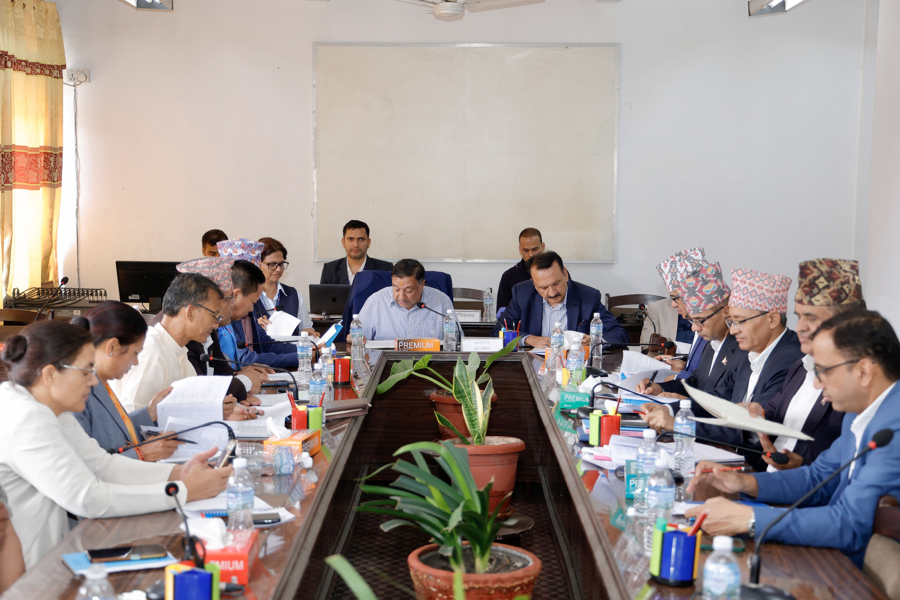 वैकल्पिक विकास वित्त विधेयकमाथिको छलफल सकियो, निर्देशक समितिको काम अझै अस्पष्ट