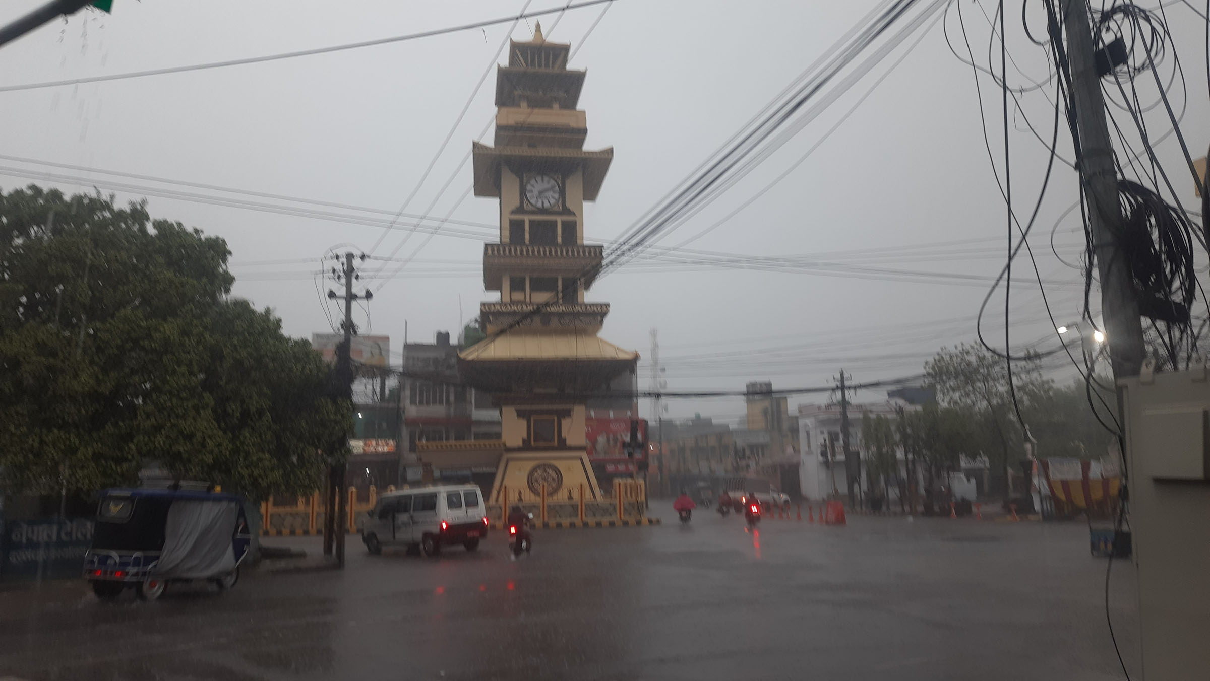 तराईमा अति भारी वर्षा, उपत्यकाका नदीमा पनि खतराको तह पार