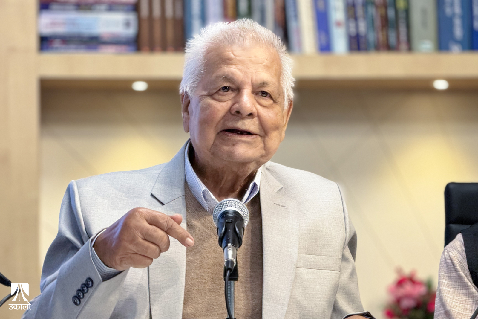 ध्रुवचन्द्र गौतम