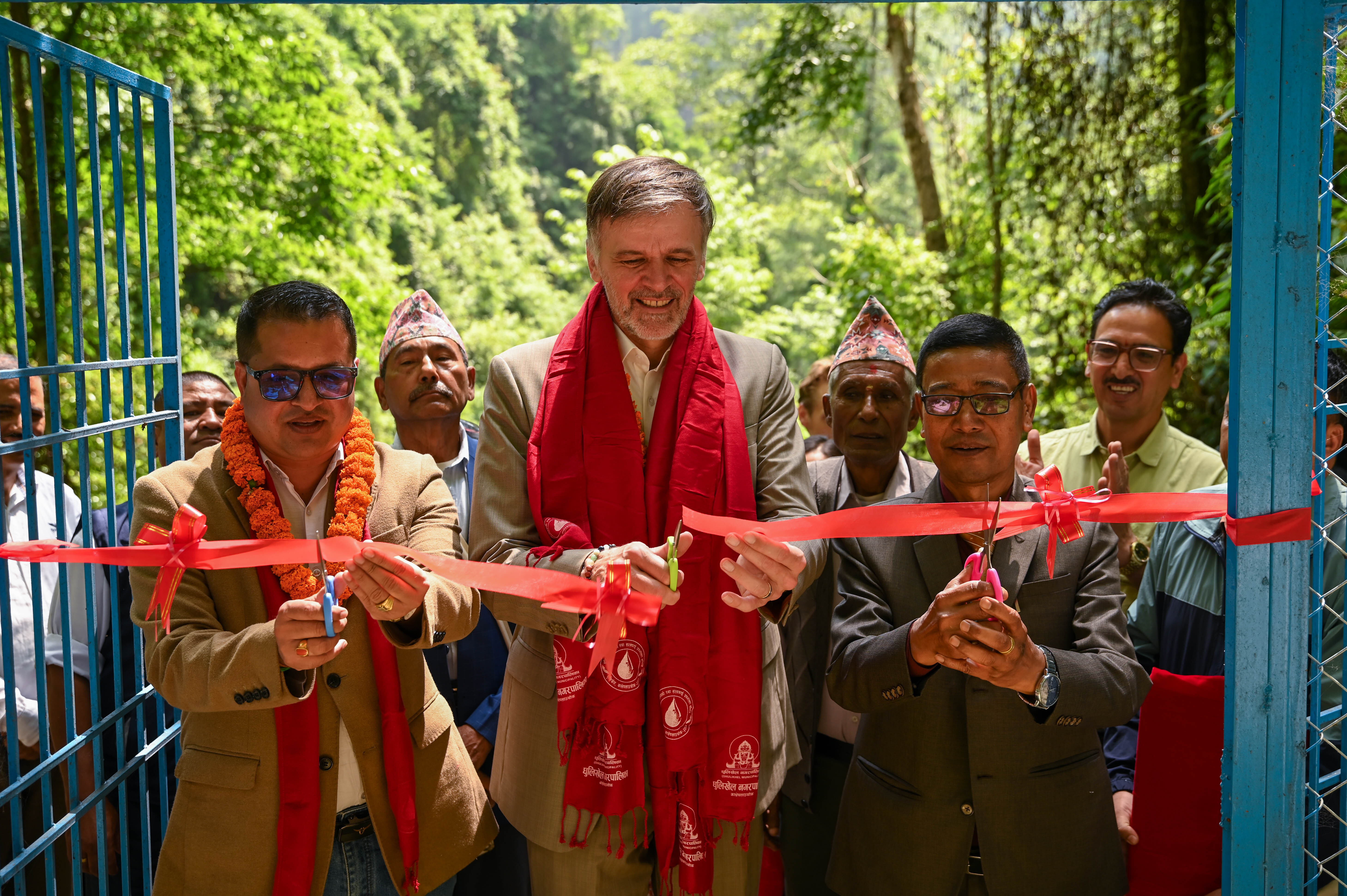 धुलिखेलमा जर्मनीको सहयोगमा खानेपानी, फोहोर व्यवस्थापन र सौर्य ऊर्जा परियोजनाको शुरूआत