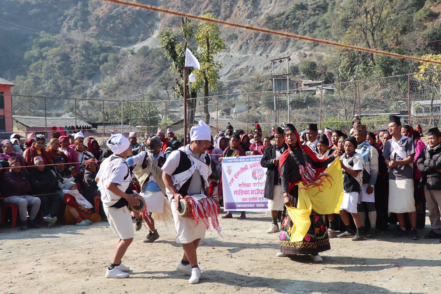 म्याग्दीमा पुर्ख्यौली नृत्य पुस्तान्तरणका लागि प्रतियोगिता