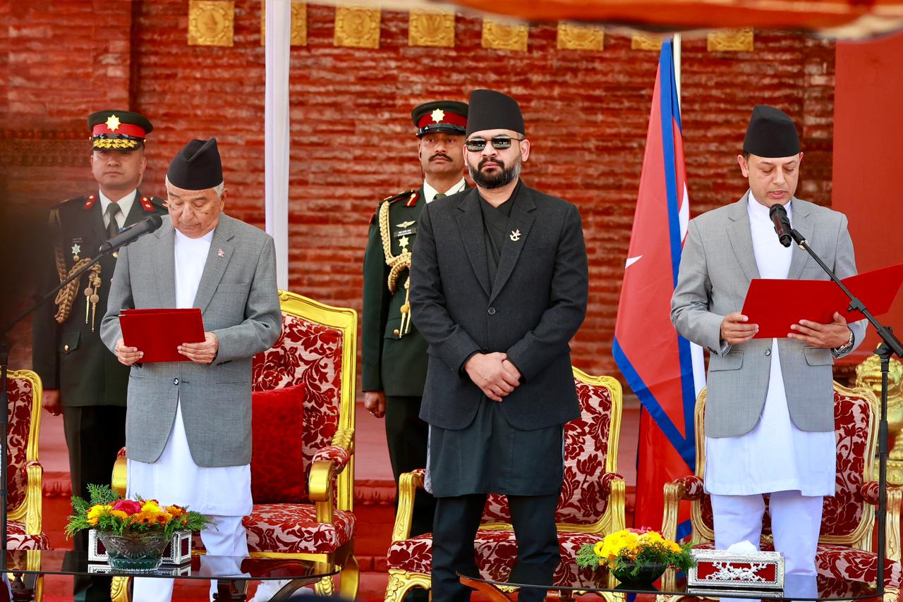 नवनियुक्त सभामुख डोलप्रसाद अर्यालले लिए शपथ