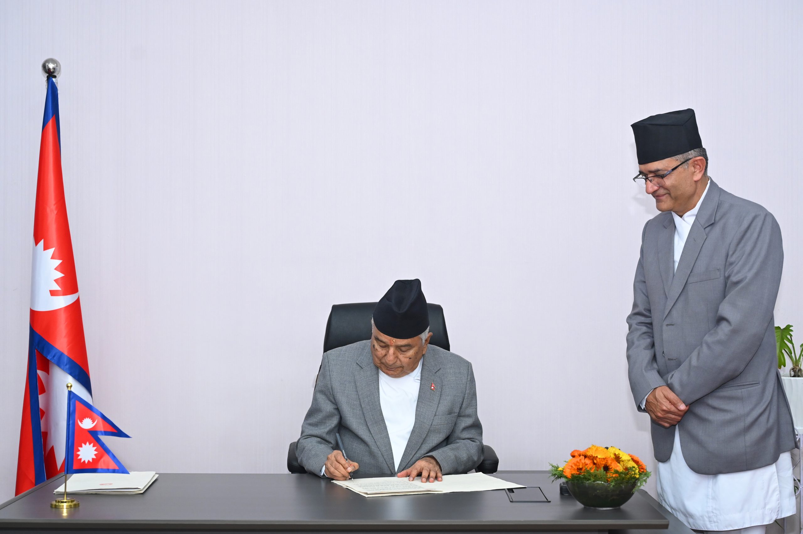 राष्ट्रपतिद्वारा संघीय संसद् अधिवेशन आह्वान