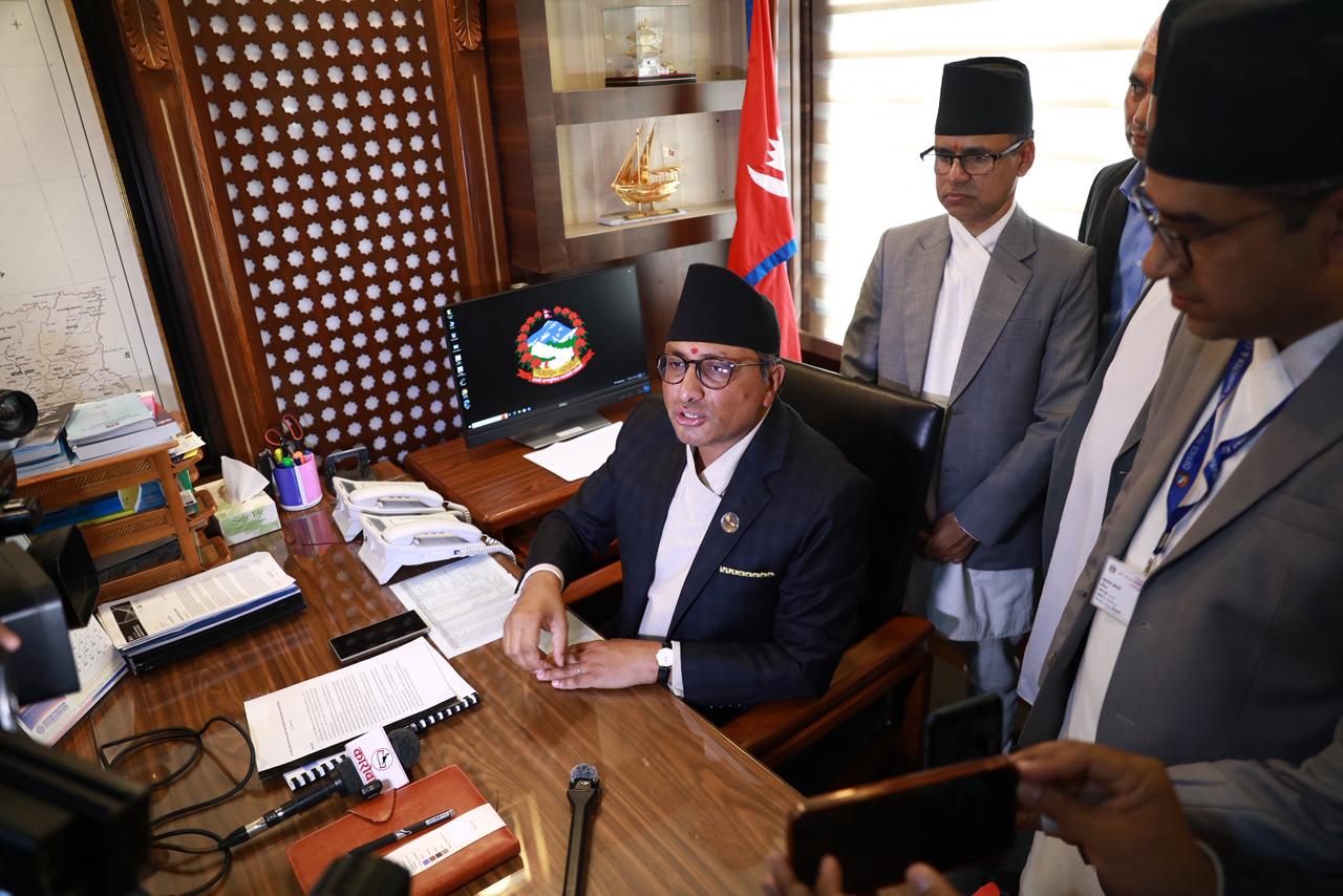 १५ वटा ऐन र राजस्व अनुसन्धान विभाग खारेज प्रक्रिया अघि बढाउने नवनियुक्त अर्थमन्त्रीको निर्णय