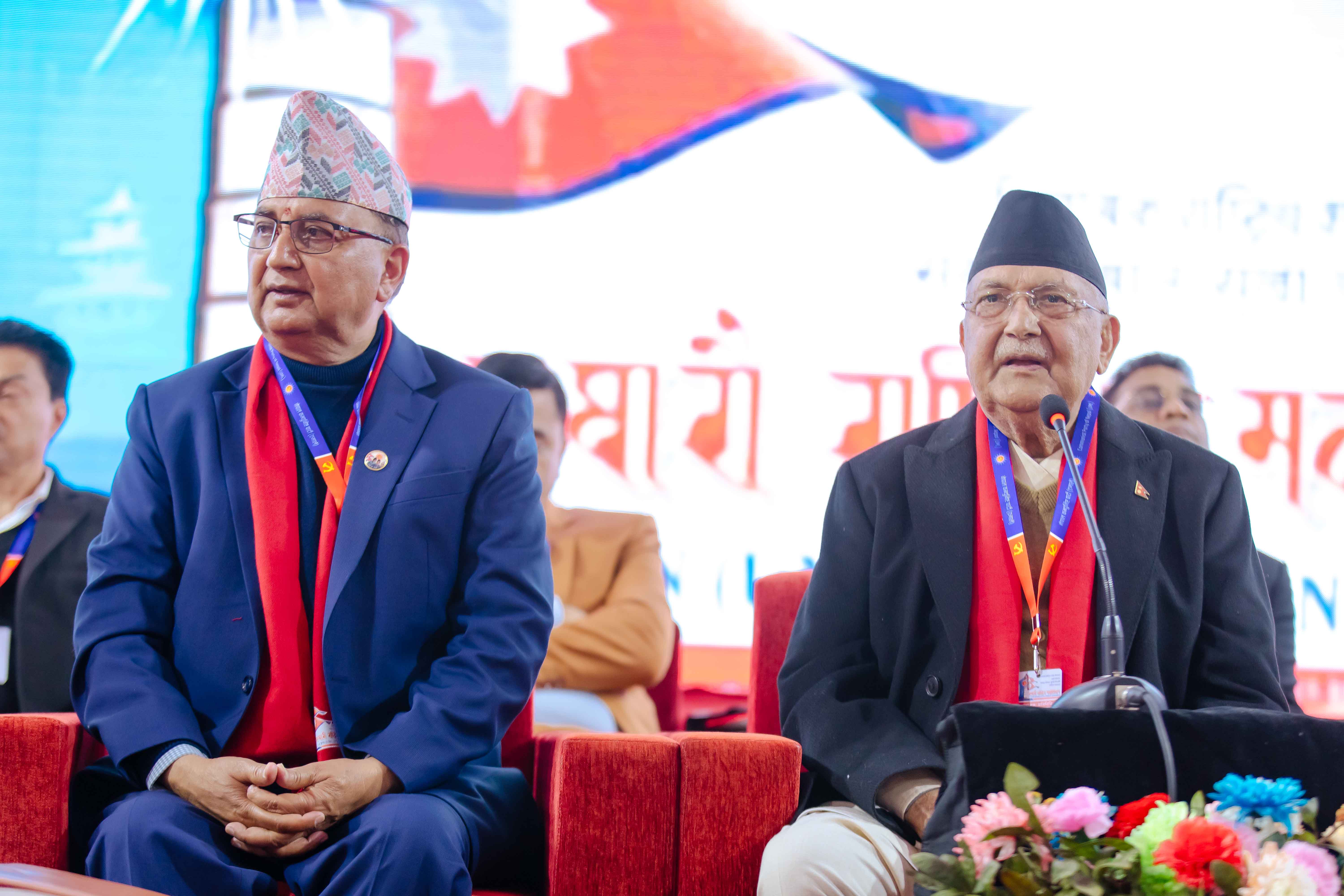 ओलीले नेता व्यवस्थापन गर्न विधान उल्ट्याए, उनकै समूह रहेन एकढिक्का