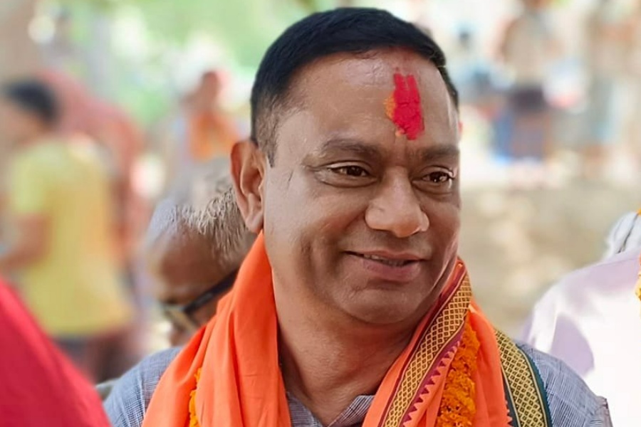 कर्मचारीले सरकारको तलब खाएर विदेशीका लागि ऐन बनाएः मन्त्री महतो