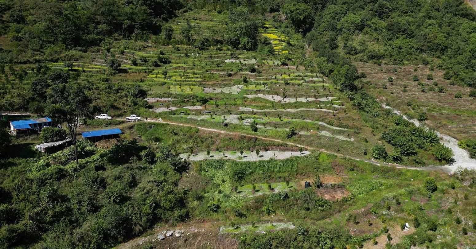 पूर्वाधार पुगेका गाउँमा पनि छैनन् युवा