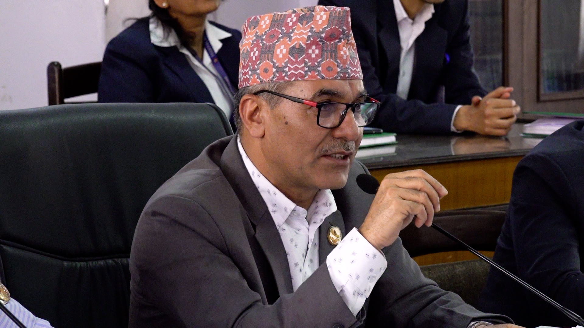 लेखा समितिले हुलाकी राजमार्गबारे अर्थ मन्त्रालयसँग जवाफ माग्ने