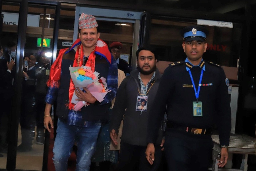 भारतीय अभिनेता ओबराेय नेपालमा