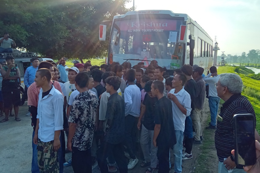 भारतमा बन्धक बनाइएका ५८ नेपाली युवाको उद्धार