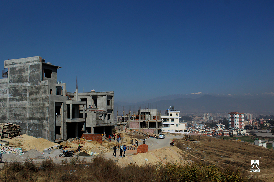 भूकम्पपछि बनेको नयाँ भवनसंहिता : फितलो कार्यान्वयनले टरेको छैन जोखिम 