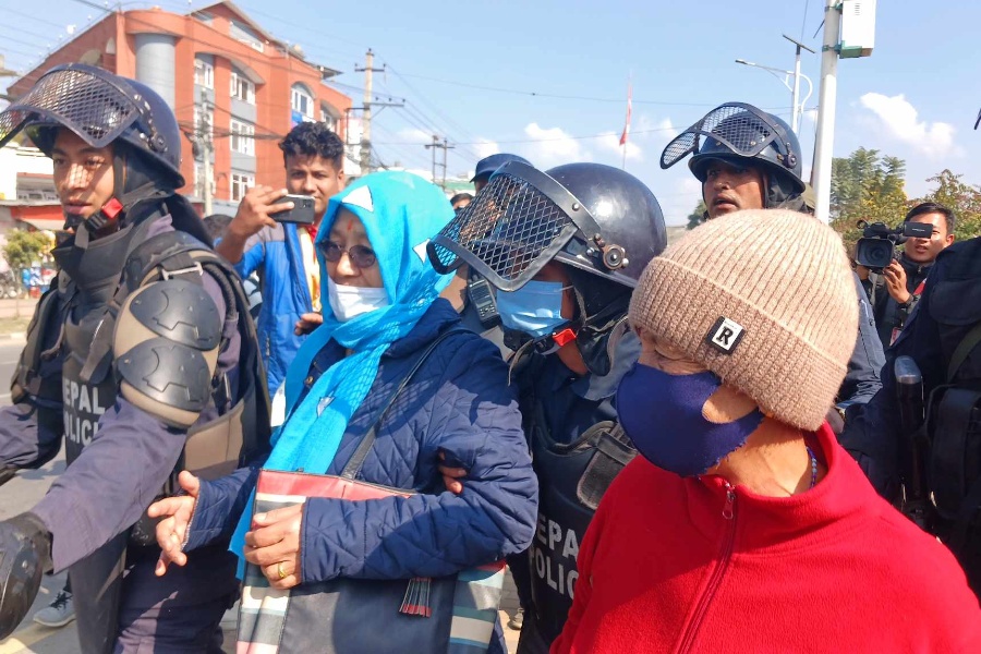 तीनकुनेमा सर्वसाधारणमाथि धरपकडको विषयमा यसो भन्छन् काठमाडौँका सीडीओ