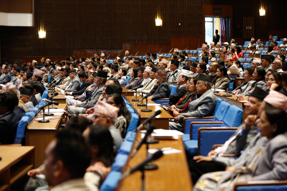 संसद्‌को गतिरोध अन्त्यको प्रयास: बैठक ४ बजेलाई सारियो