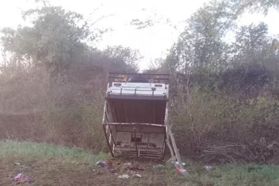 भारतको मध्य प्रदेशमा सवारी दुर्घटना: १५ जनाको मृत्यु