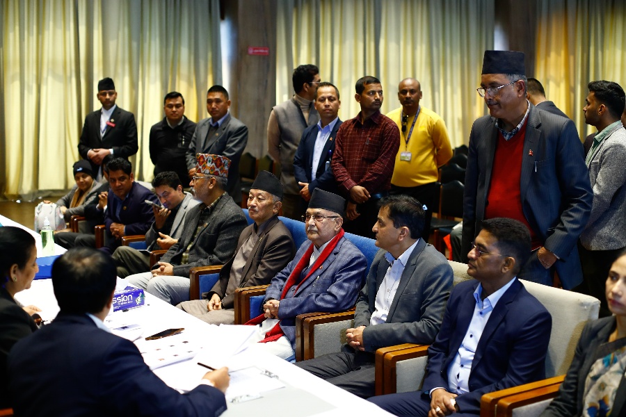 आठ दलीय गठबन्धन नै छैन : एमाले अध्यक्ष ओली