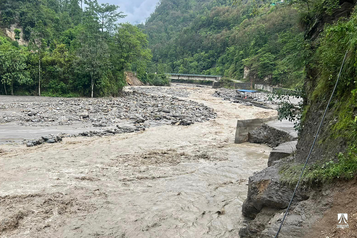 जलविद्युत् आयोजनालाई ‘अलार्म’ : पर्याप्त अध्ययन र सम्भावित जोखिम मूल्यांकन नगरे डुब्नसक्छ अर्बौंको लगानी 