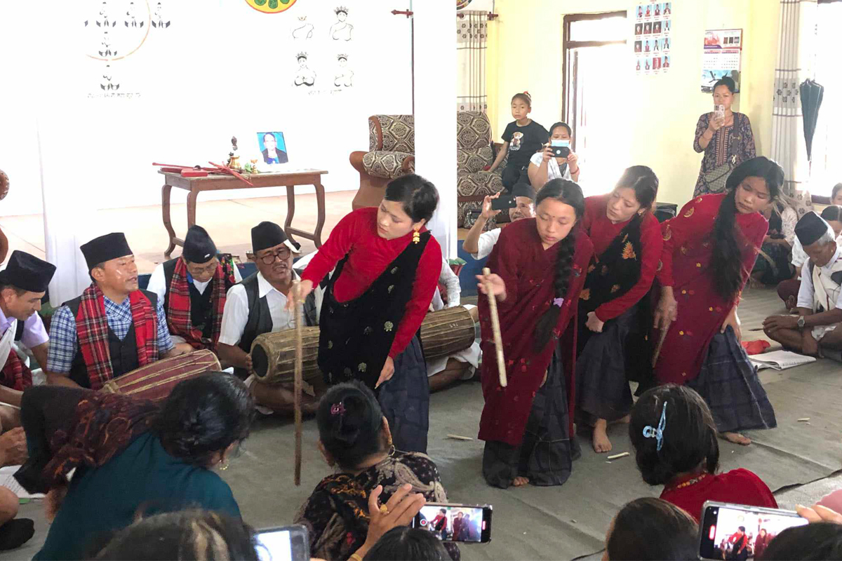 घाटुनाच संरक्षणमा जुट्दै नवलपुरका गुरुङ समुदाय