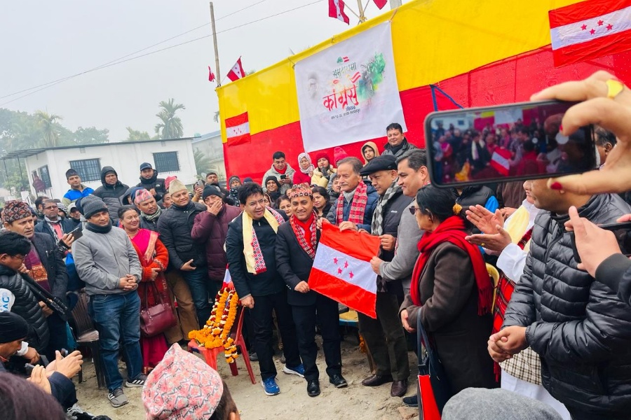 गगन थापाले झापाबाट थाले ‘संवाद यात्रा’