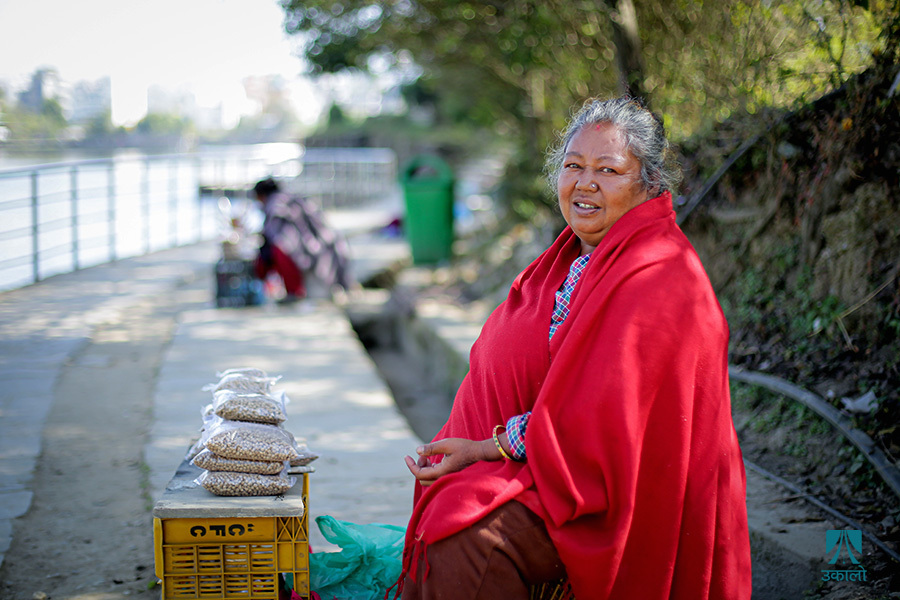 बाहिरी काठमाडौंमा पार्टीहरूप्रति असन्तोष– किन लाग्दैछ ‘कि स्वतन्त्र कि राजावादी’को नारा?
